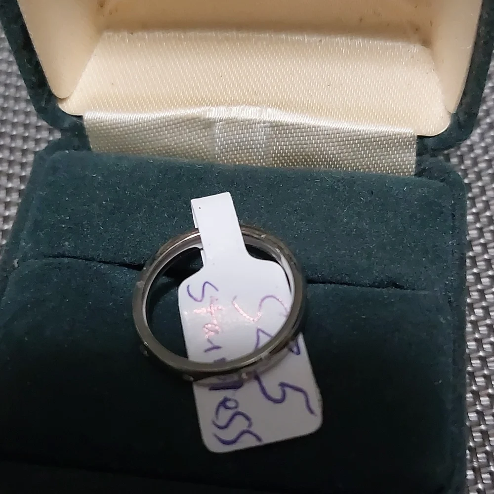 Stainless steel cz ring assorted sizes - Picture 7 of 8